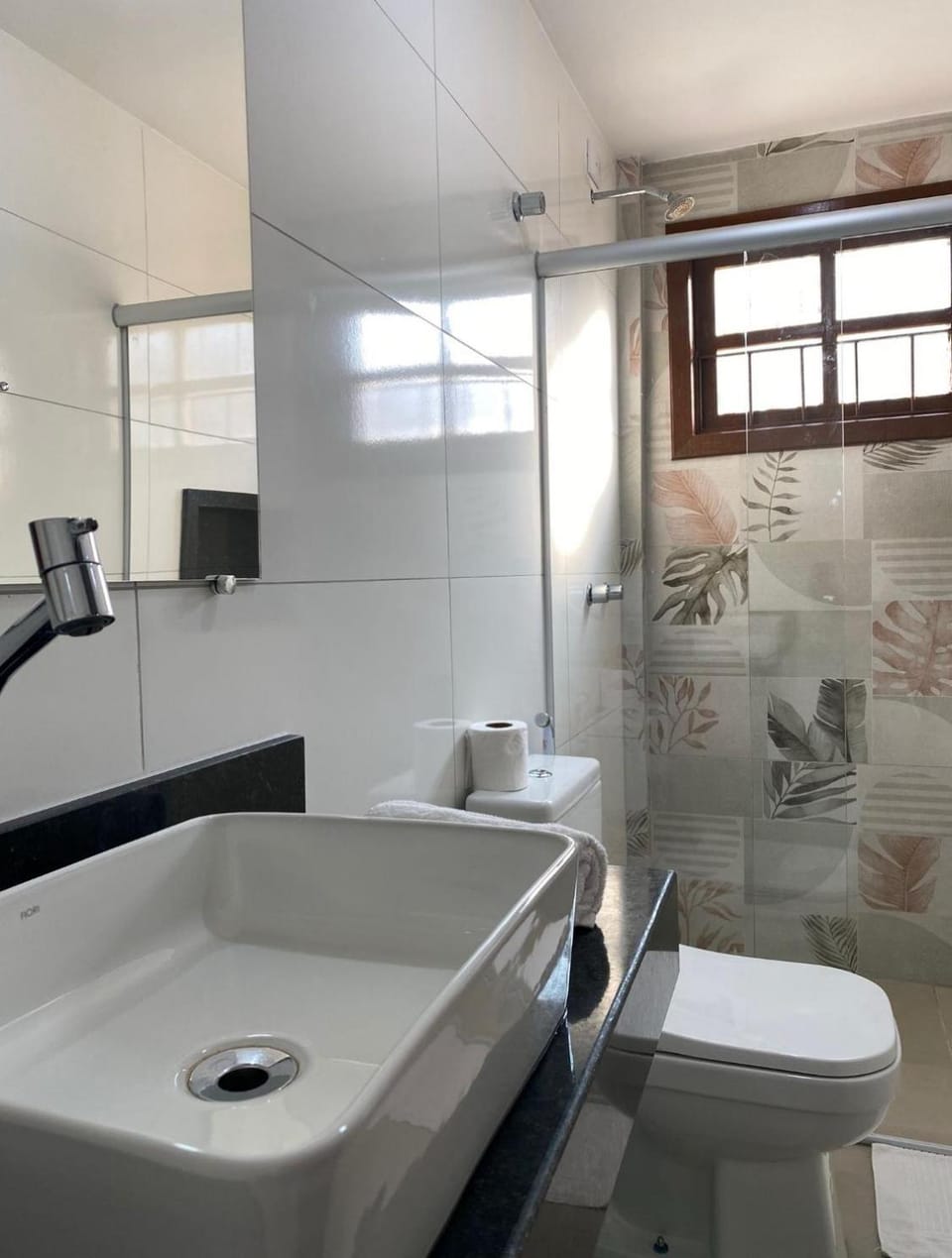 AP10 de 2 Suítes a 3 Minutos da Praia, conforto para até 8 Pessoas Apartment in State of Bahia