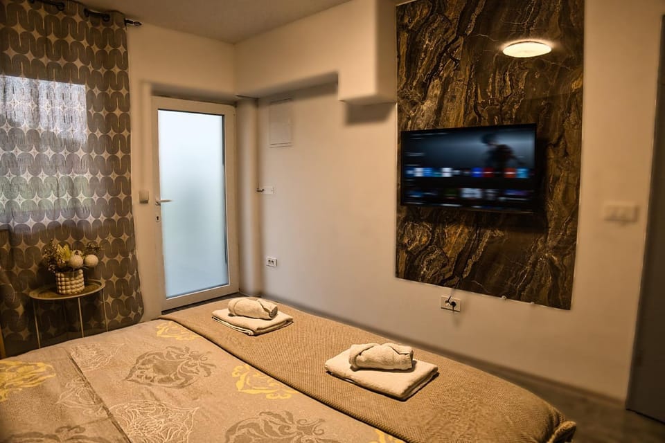 Lux room 5 & ljubljana Apartment in Ljubljana