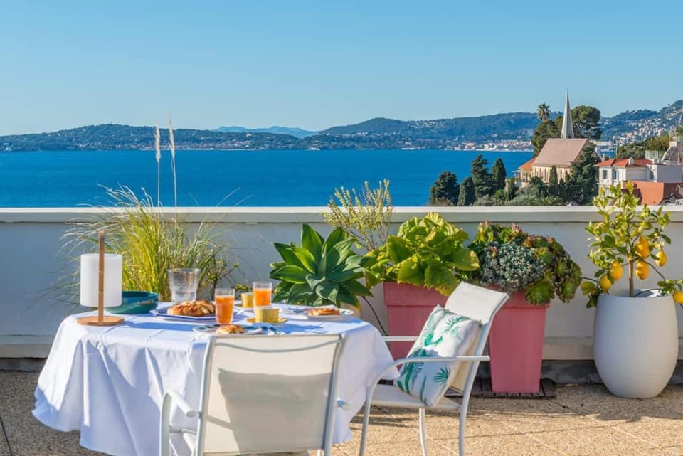 Boat View, BNB Rickeys Apartment in Cap-d'Ail