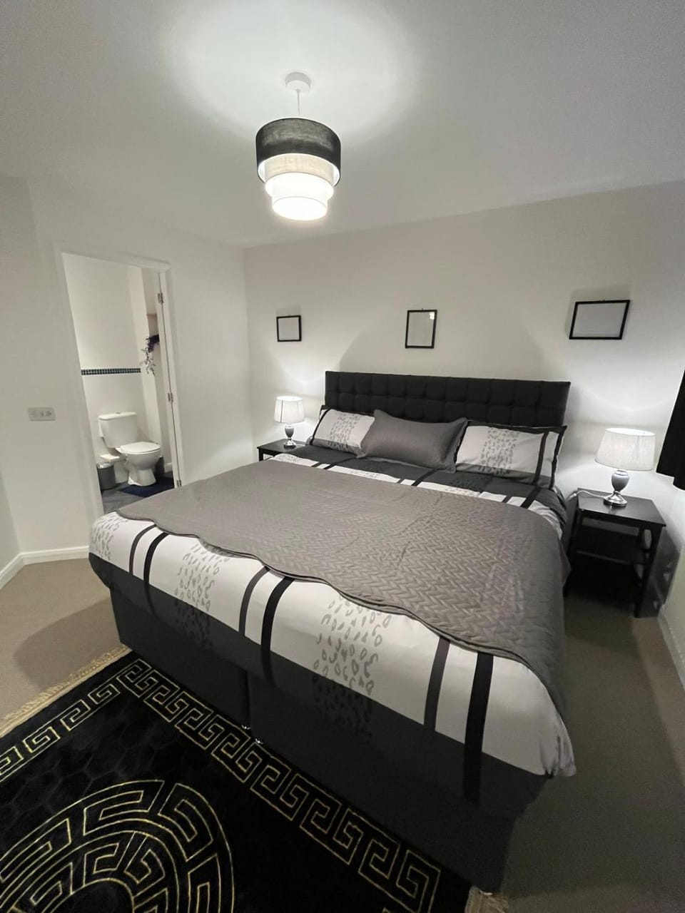 Tardis Townhouse - Spacious and Comfortable Apartment in Derby