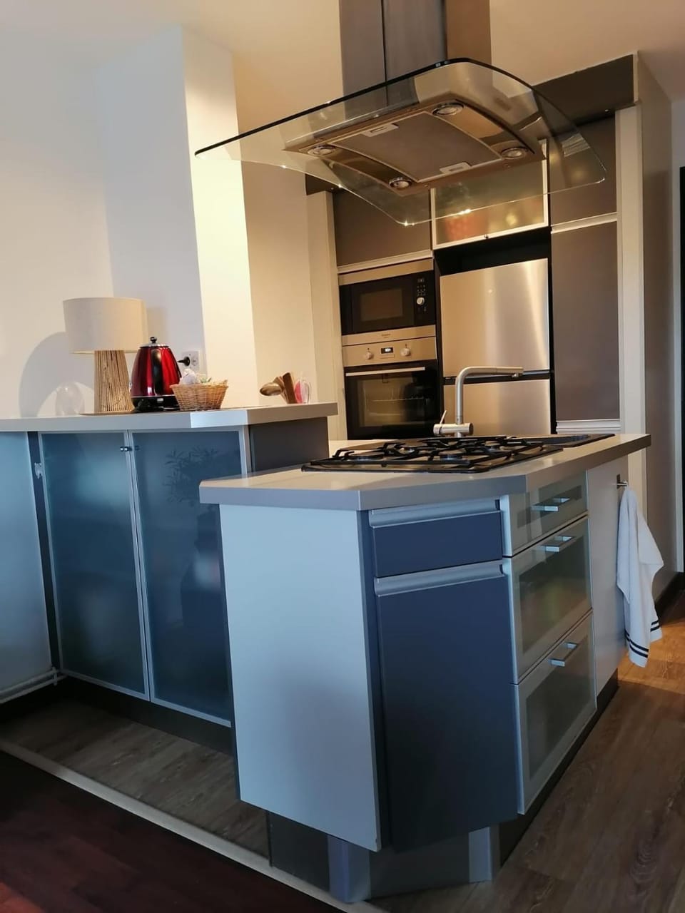 microwave, oven, kitchen