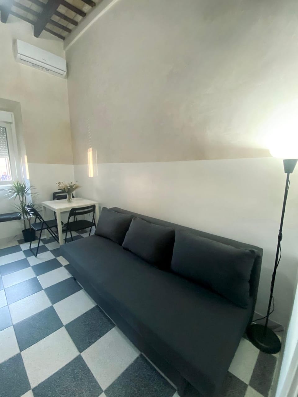 Living room, heating, air conditioner