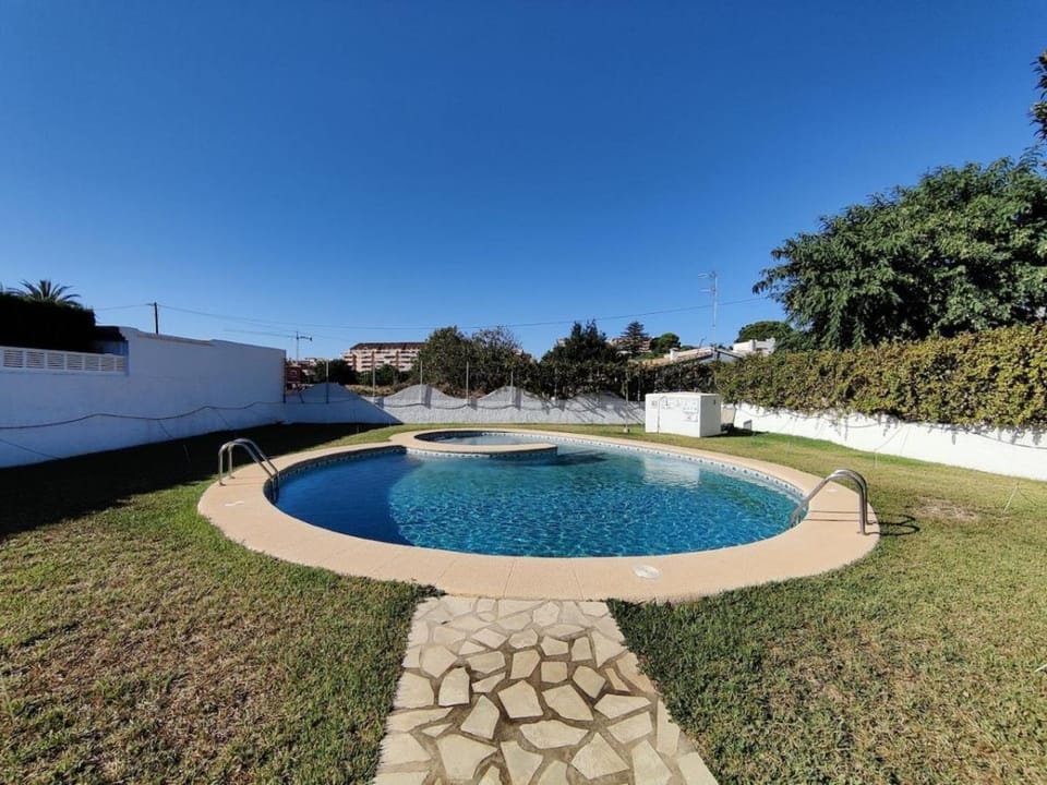 Garden, Swimming pool
