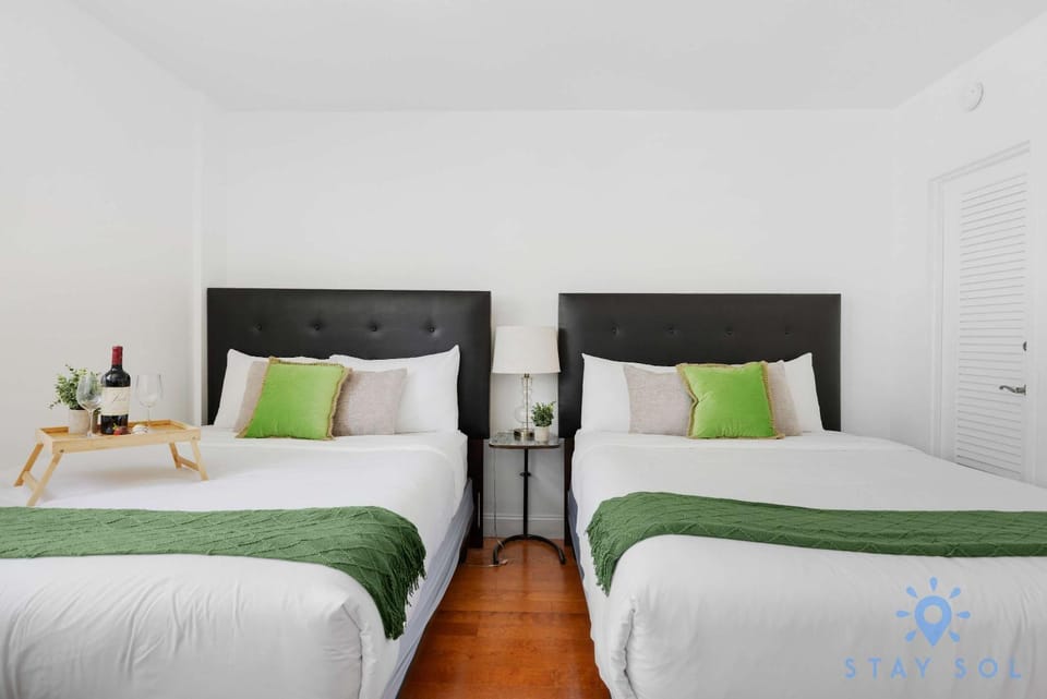 Tides Great condo on the beach Big promotions Apartment in Hollywood Beach