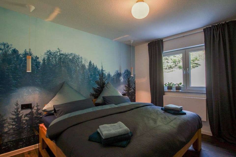 Bed, Photo of the whole room, Bedroom