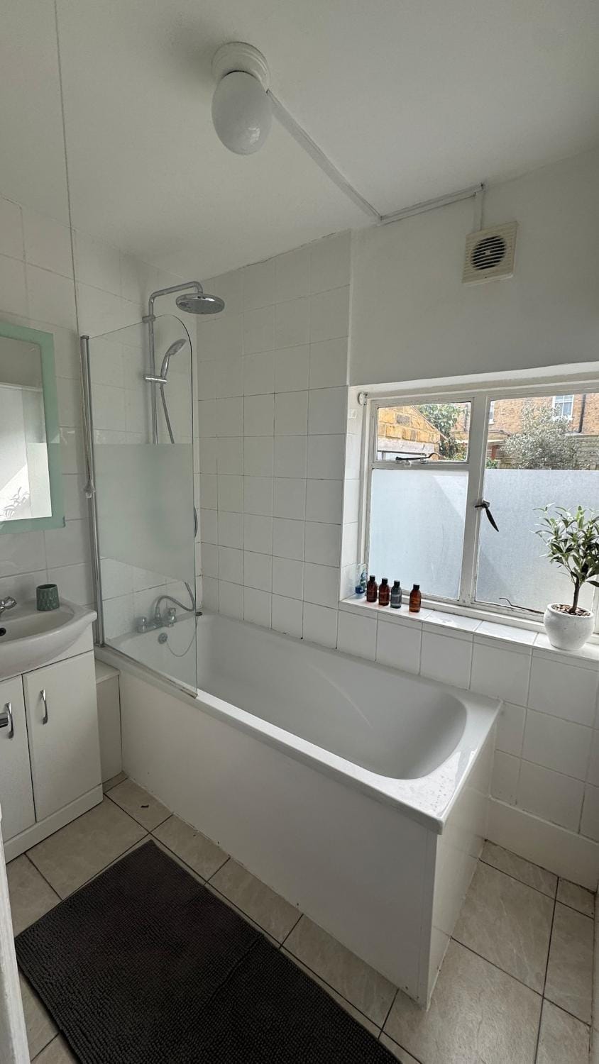 Bathroom, Bath
