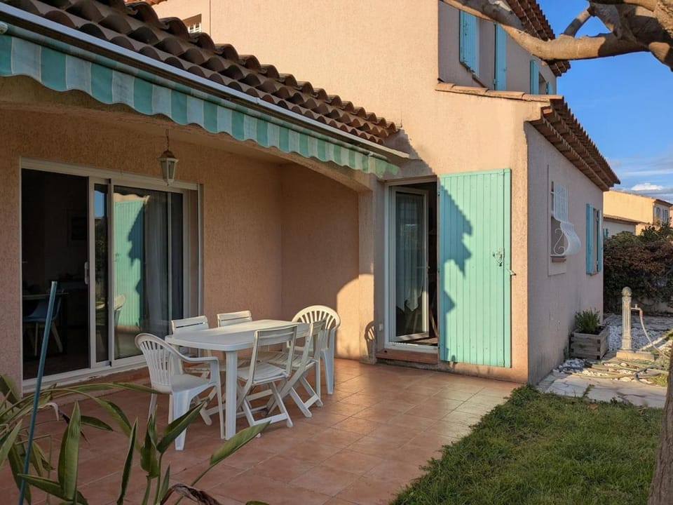 Entre plage et vignobles Maison trois chambres House in La Cadière-d'Azur