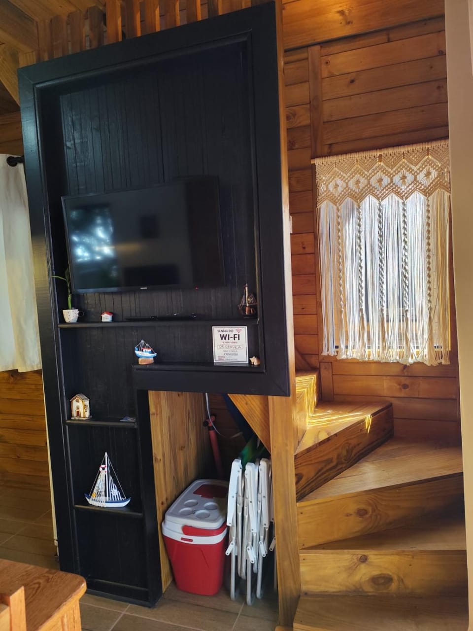 TV and multimedia, Decorative detail