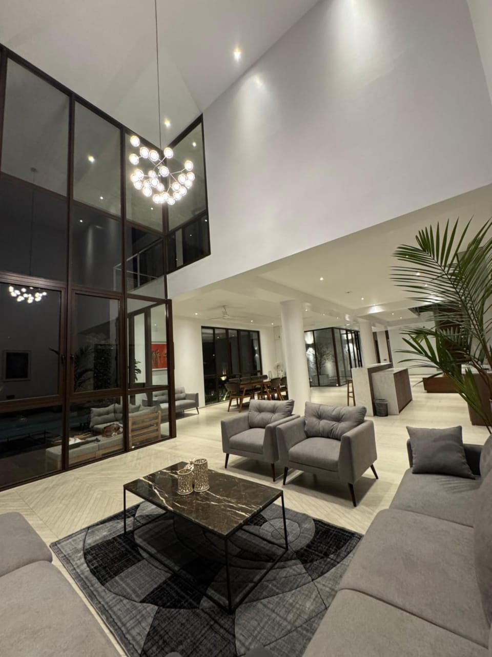 De Oro Luxury Villa Villa in Dhaka