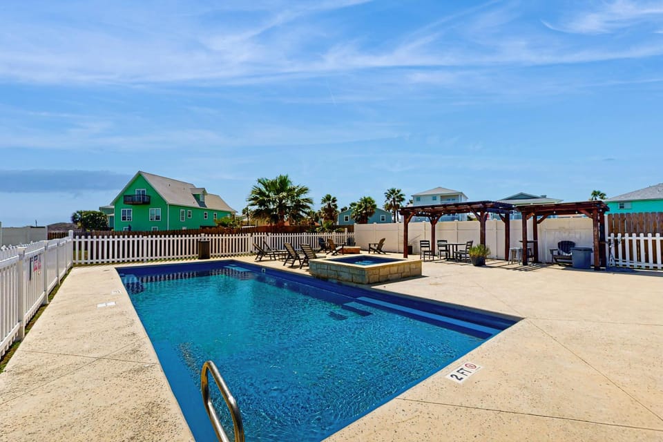 Shoreline Retreat Apartment in Port Aransas