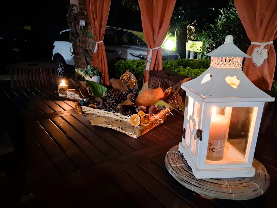 Patio, Night