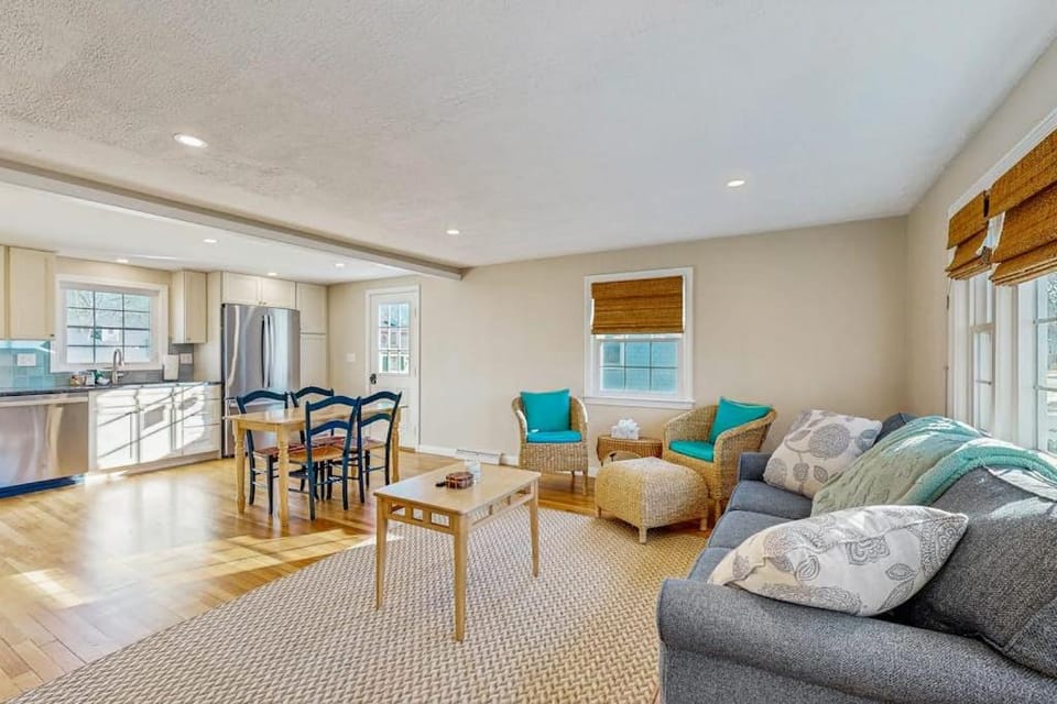 Seabreeze Escape House in Falmouth