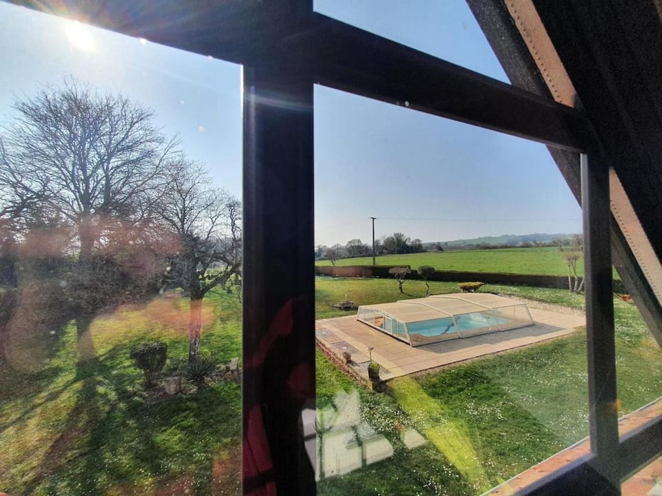 Maison chaleureuse avec piscine House in Bourgogne-Franche-Comté