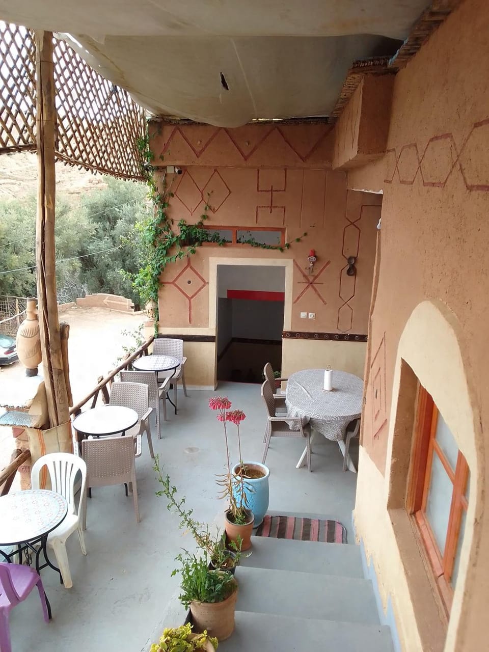 Patio, Restaurant/places to eat, Day, Garden, View (from property/room), Balcony/Terrace, Balcony/Terrace, Dining area, Garden view