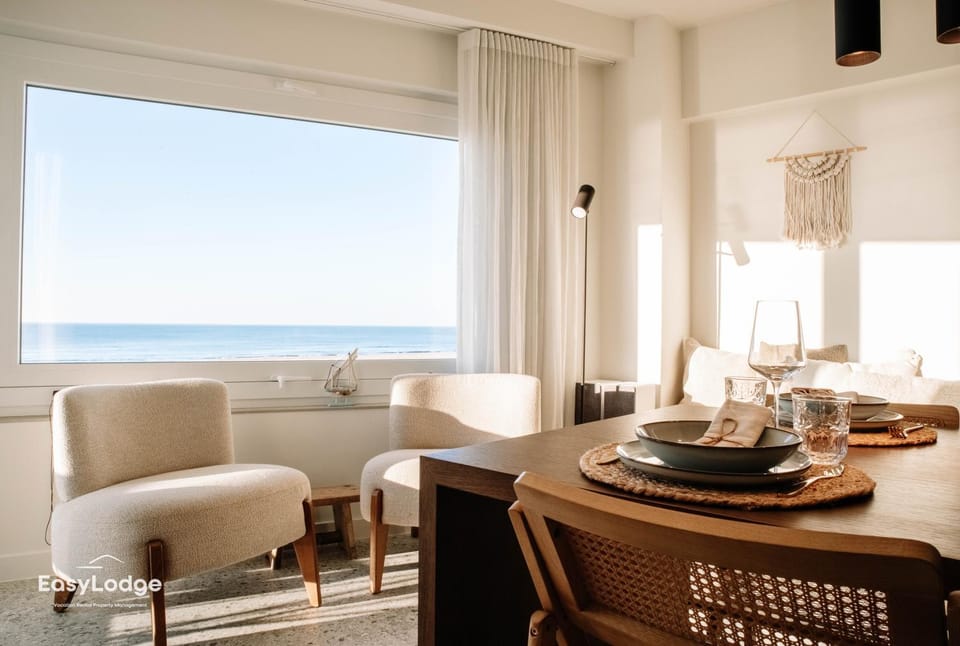 Seating area, Sea view