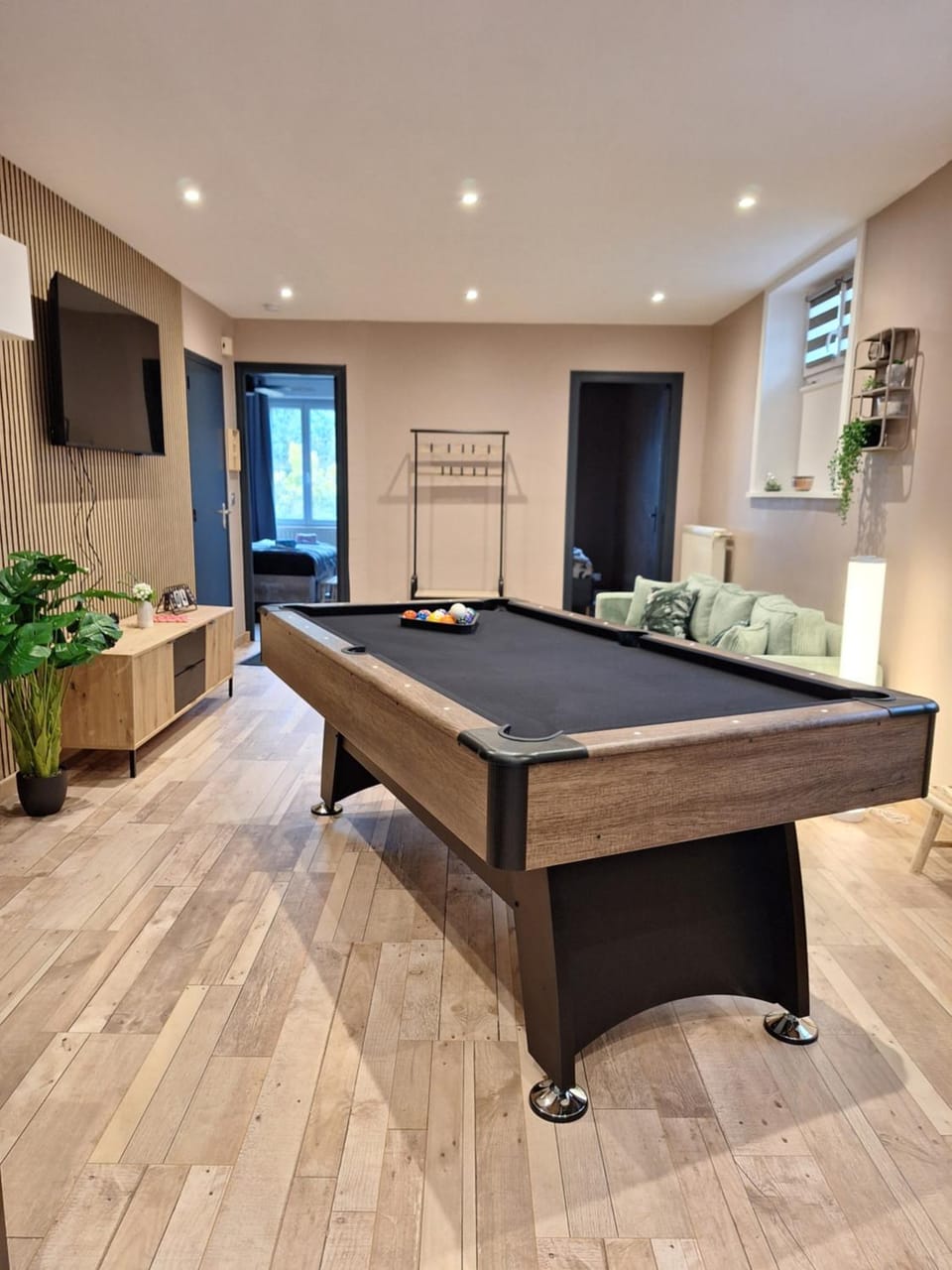 Love Room la Vida Apartment in Normandy