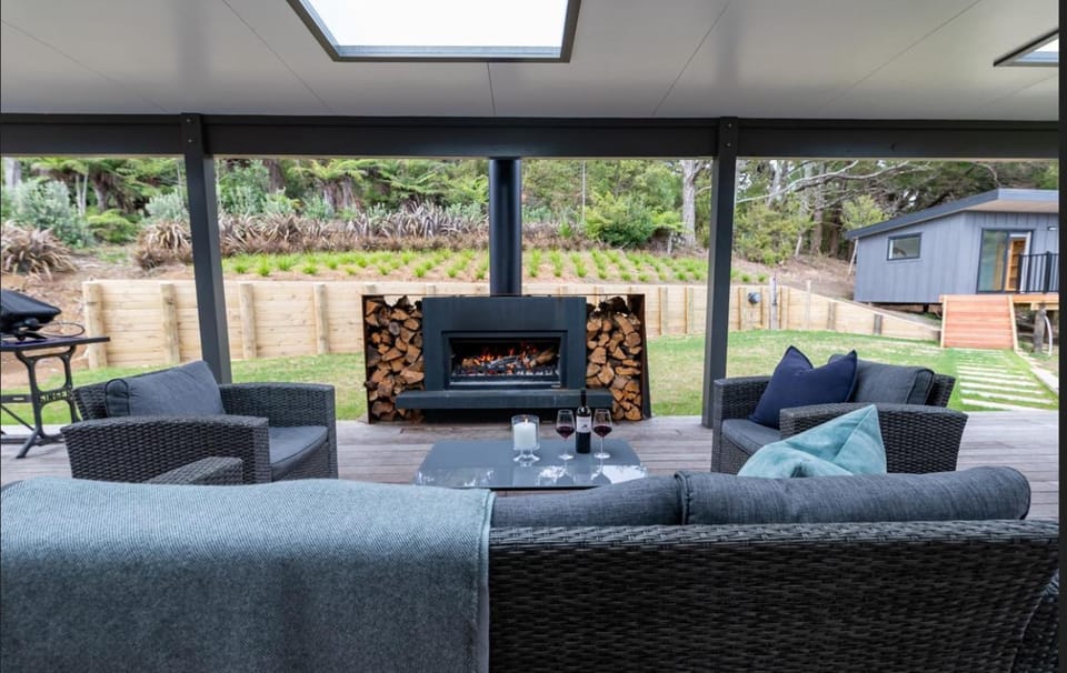 Patio, BBQ facilities, Garden view