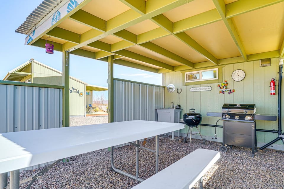 Tiny Town Cottages in Rodeo: 'Birder's Nest' House in New Mexico