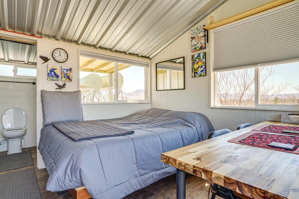 Tiny Town Cottages in Rodeo: 'Birder's Nest' House in New Mexico