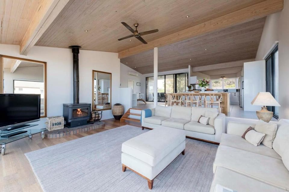 The Lookout Retreat House in Anglesea