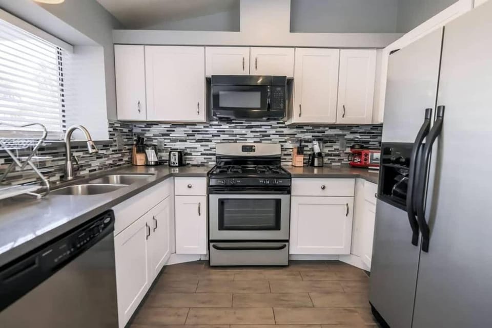 What you need A Hidden Gem in the Heart of Vegas Villa in Paradise