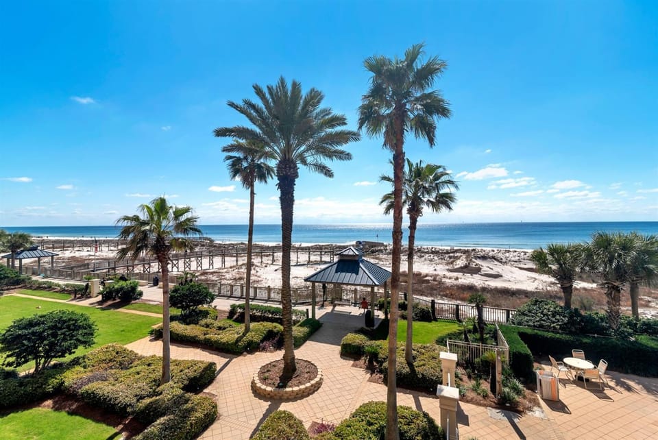 Beach Club D-506 Beachfront-Tons of Amenities-3-Restaurants-Incredible Views Apartment in Alabama