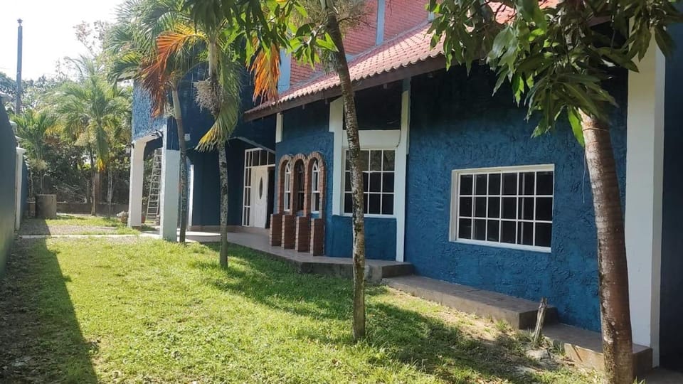 The Blue Dolphin casa House in Cortés Department