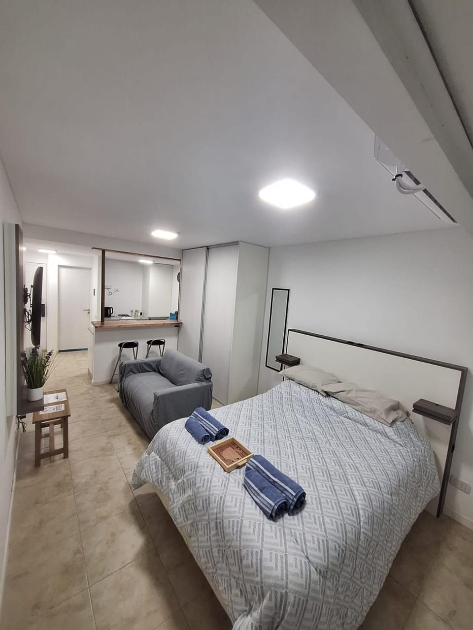 Photo of the whole room