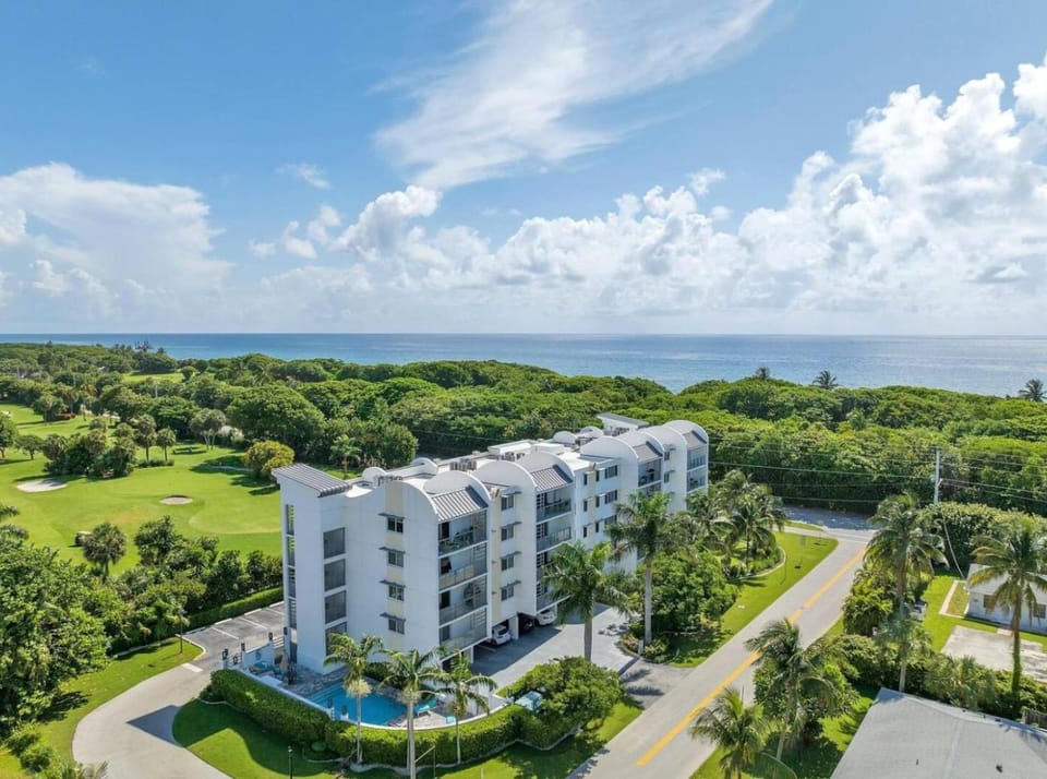 Property building, Natural landscape, Bird's eye view