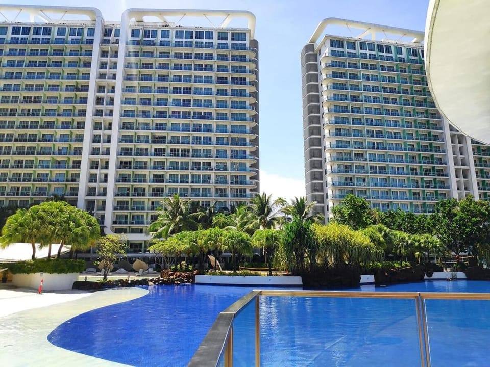 Cozy fully furnished 2 BR unit Apartment in Paranaque