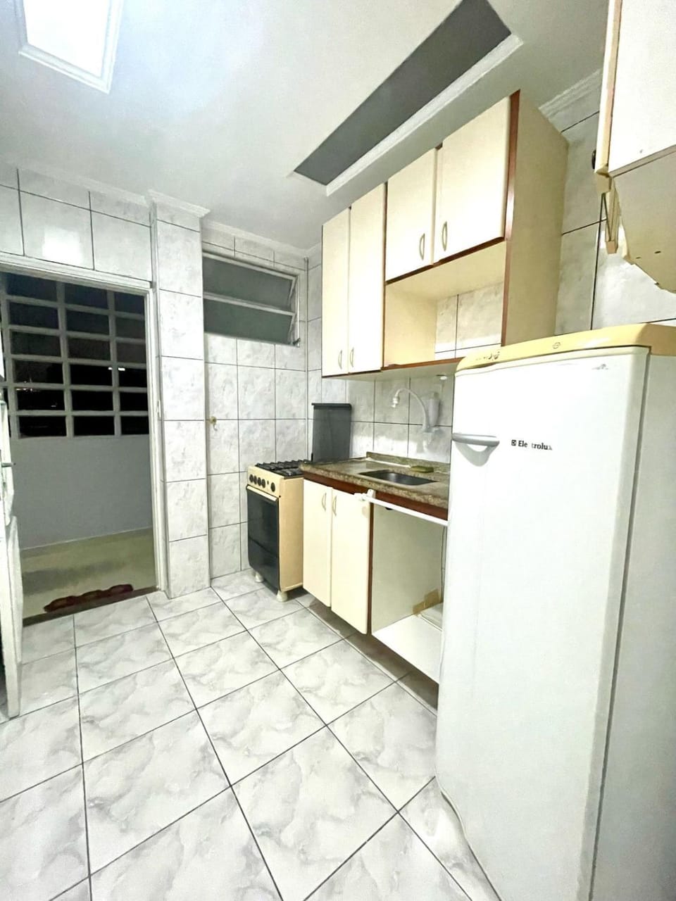 Kitchen or kitchenette, oven, stove