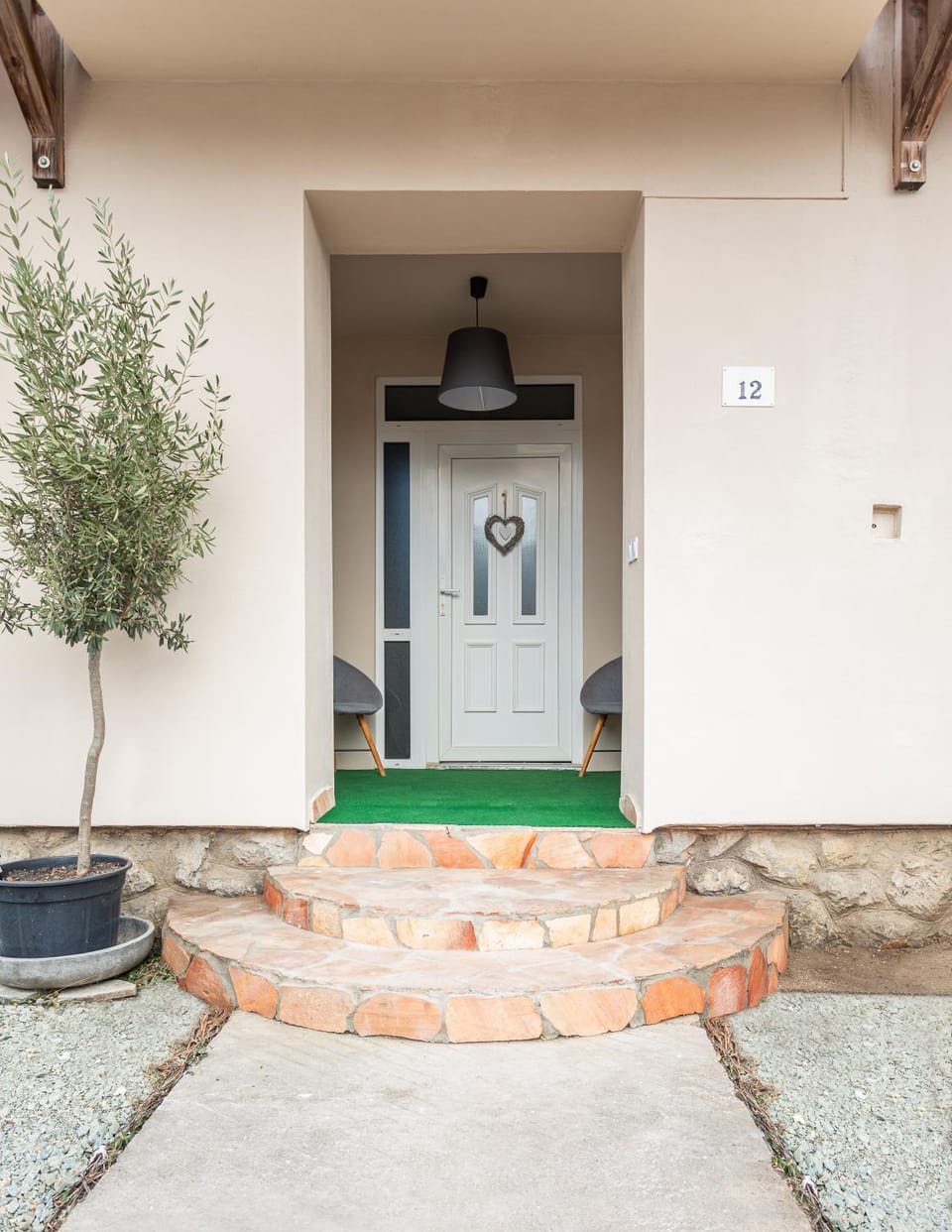 Facade/entrance