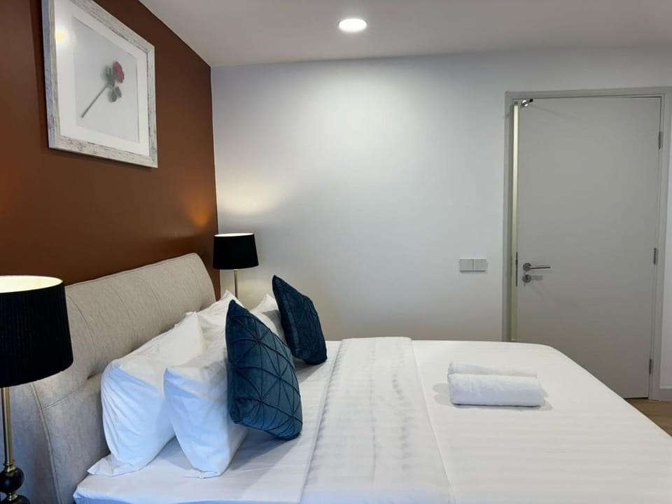 The Atrium at Jalan Ampang by OKBnB - Classy 3Bedroom Family Suite nearby KLCC , TRX and Pavilion KL Apartment in Federal Territory of Kuala Lumpur