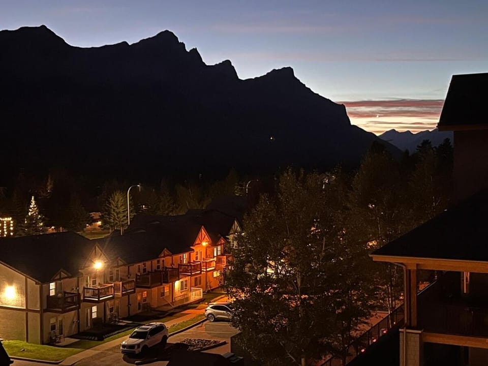 Night, Mountain view