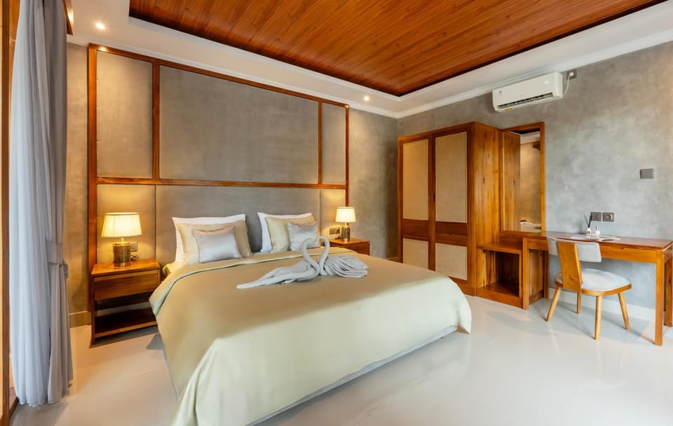 Bed, Living room, Photo of the whole room, Seating area, Bedroom, air conditioner