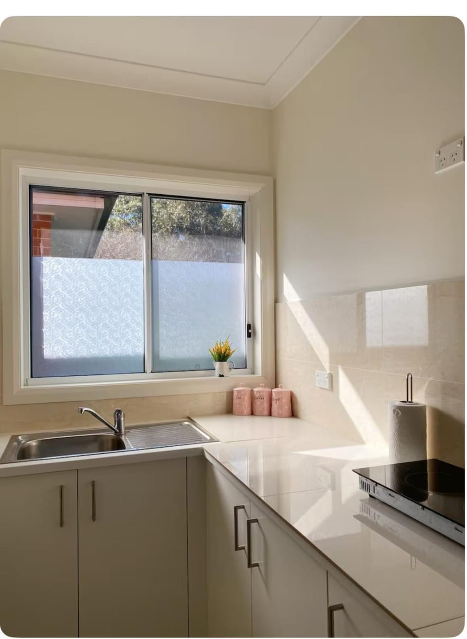 Entire Studio Guesthouse in East Lindfield Bed and Breakfast in Sydney