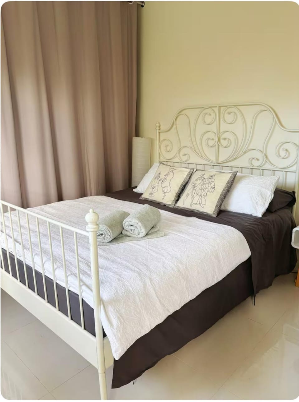 Entire Studio Guesthouse in East Lindfield Bed and Breakfast in Sydney