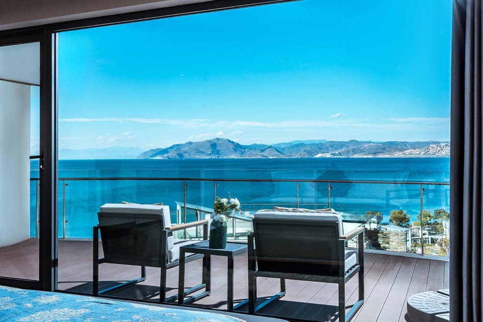 View (from property/room), Balcony/Terrace, Photo of the whole room