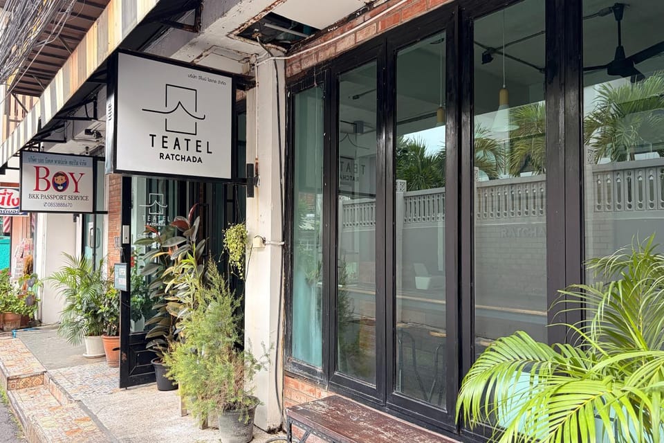 Property building, Facade/entrance