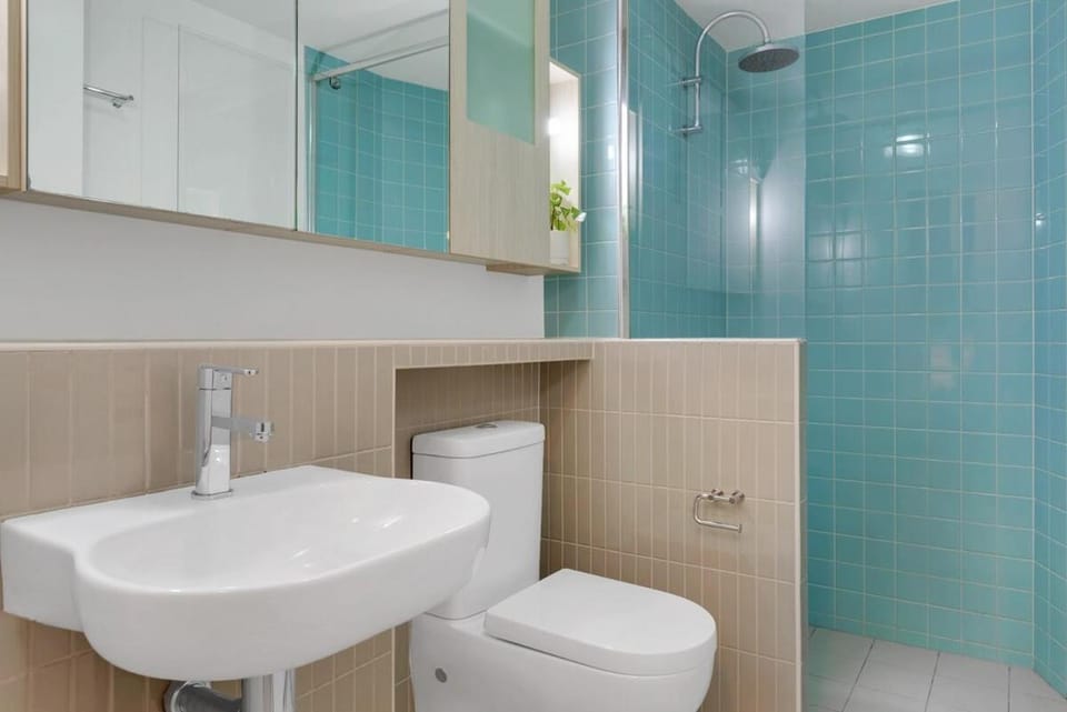 Kelvin Grove Sanctuary - 2BR 2BA w Private Balcony M13 Apartment in Brisbane