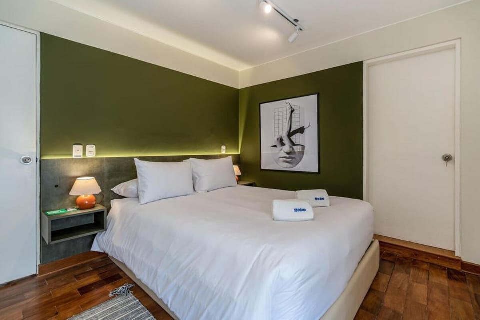 Bed, Photo of the whole room, Bedroom