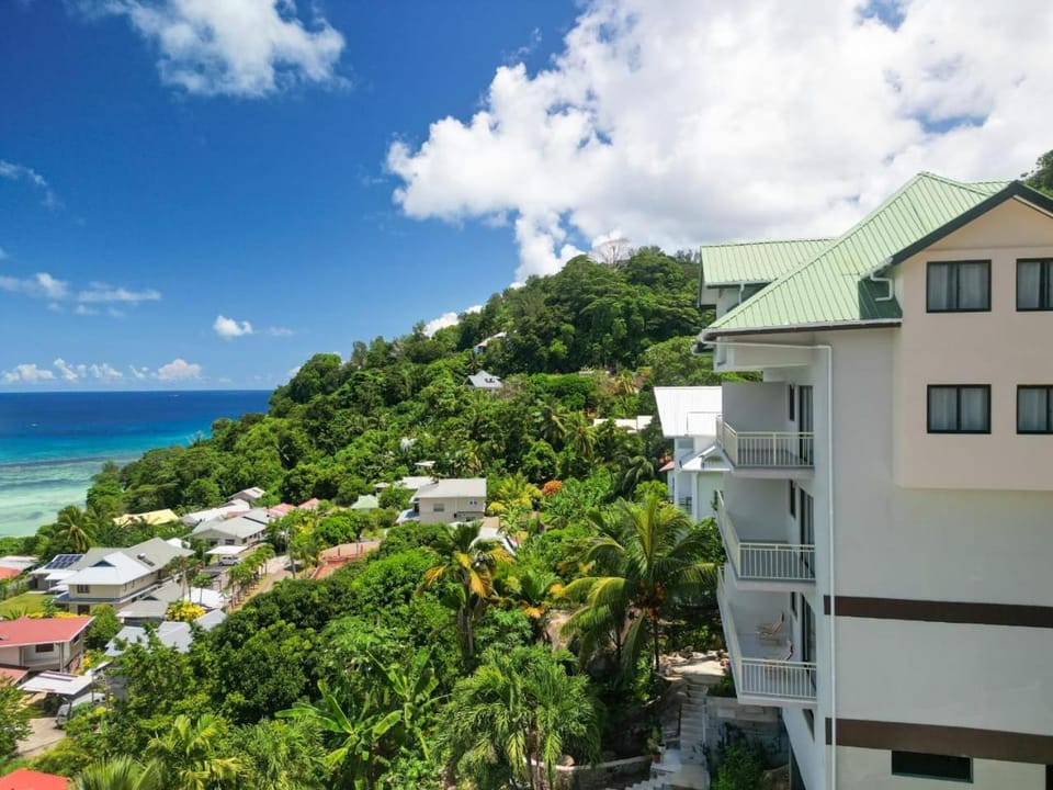 Property building, View (from property/room), Balcony/Terrace, Sea view