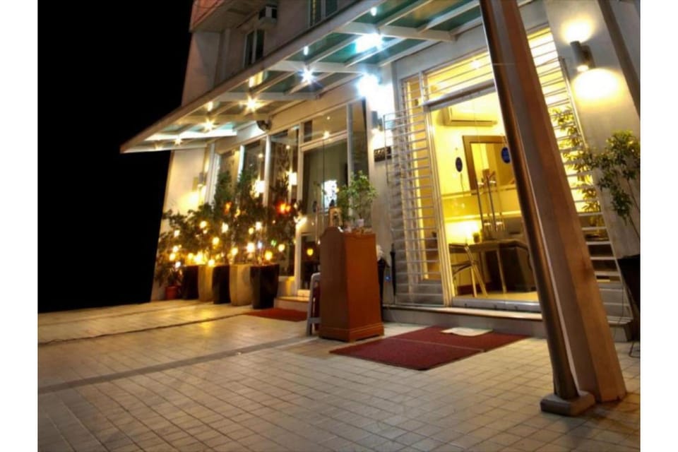 Property building, Neighbourhood