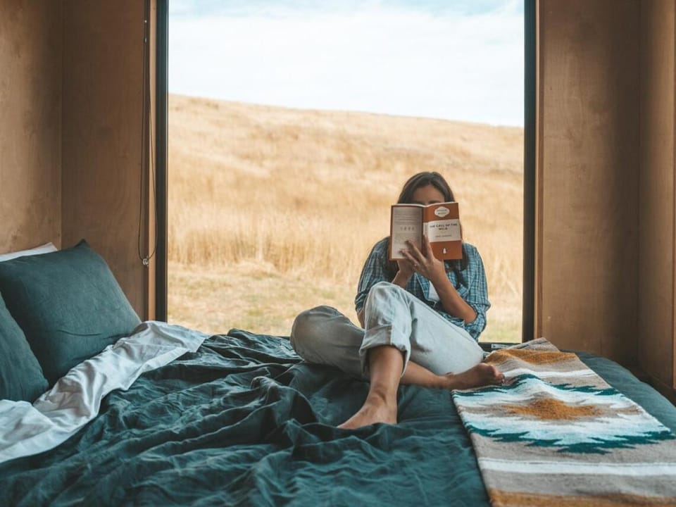 Off-Grid Cabin Nestled in Nature - Pet Friendly - Ottessa Cabin in Victoria