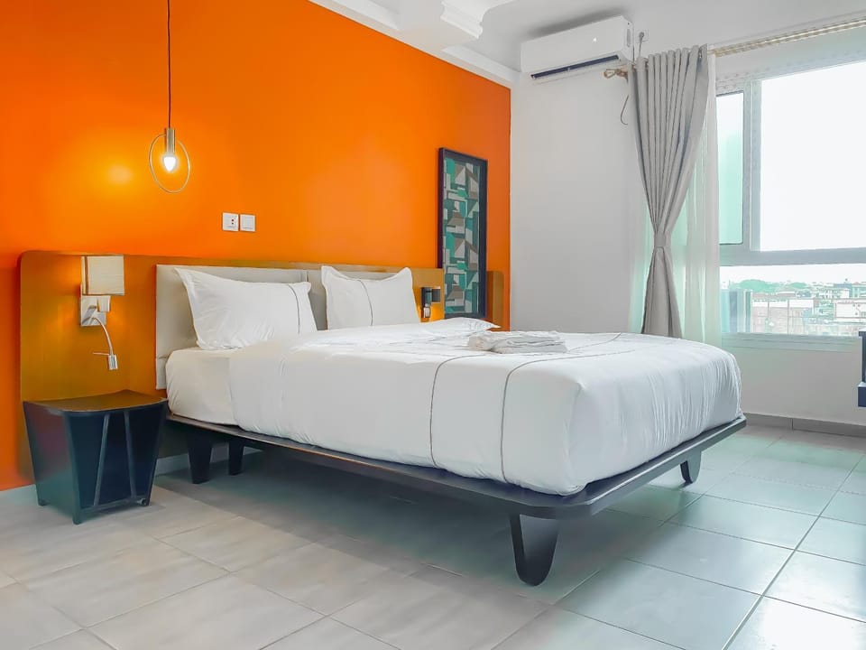 Bed, Bedroom, air conditioner