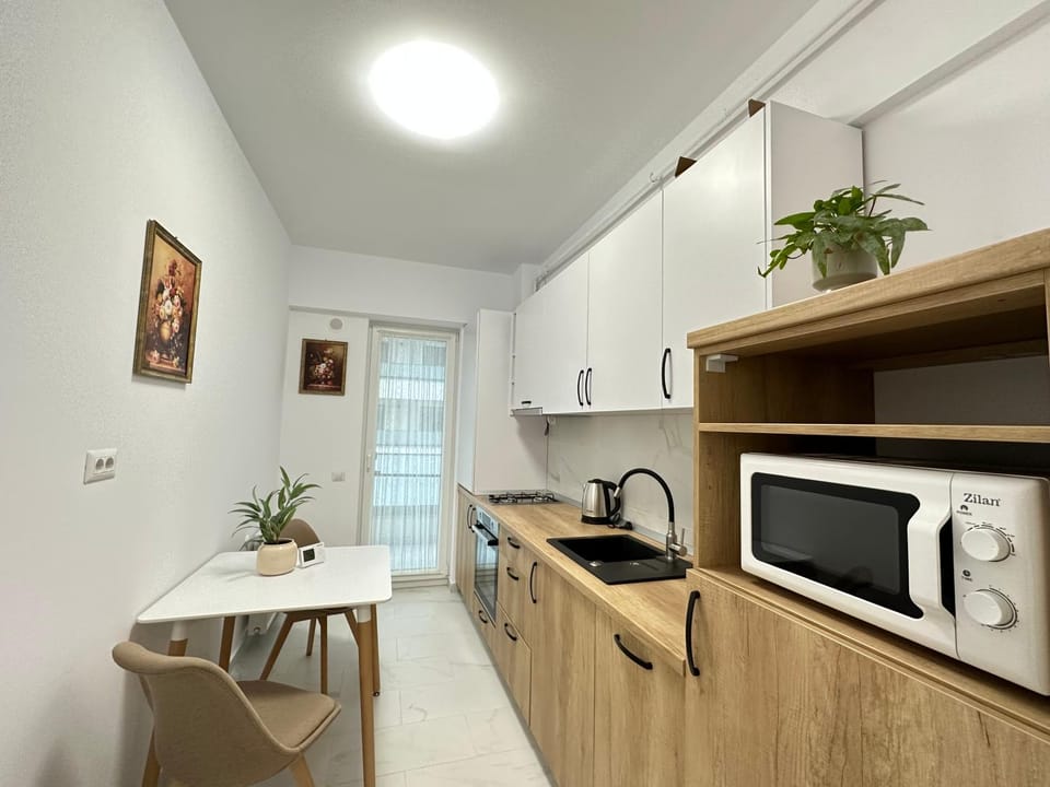 Kitchen or kitchenette, Dining area, minibar, pet friendly, stove