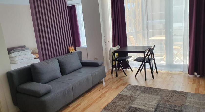 Black Sea Booking - Blue Apartment in Constanța County