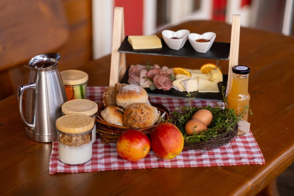 Breakfast, Breakfast