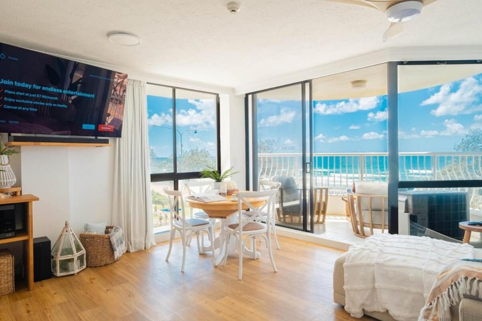 TV and multimedia, View (from property/room), Balcony/Terrace, Living room