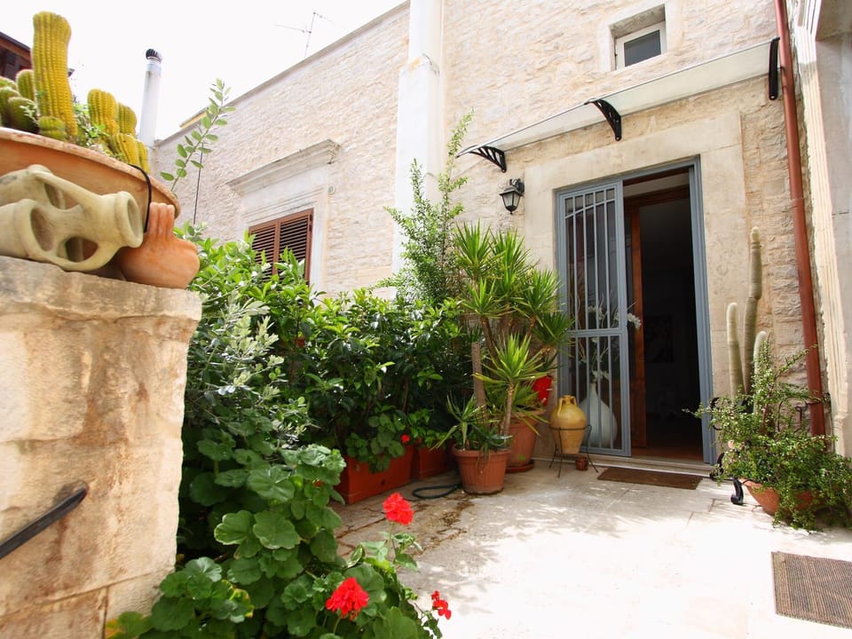 Spring, Garden view